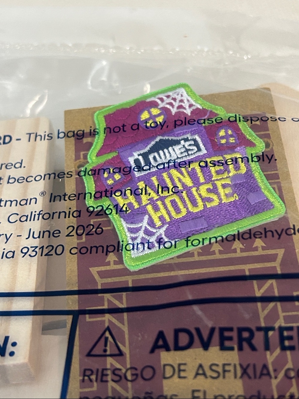 Haunted House Wooden Craft Kit - Lowe’s Kids Club Building Kit-Craft-Halloween - Picture 4 of 5
